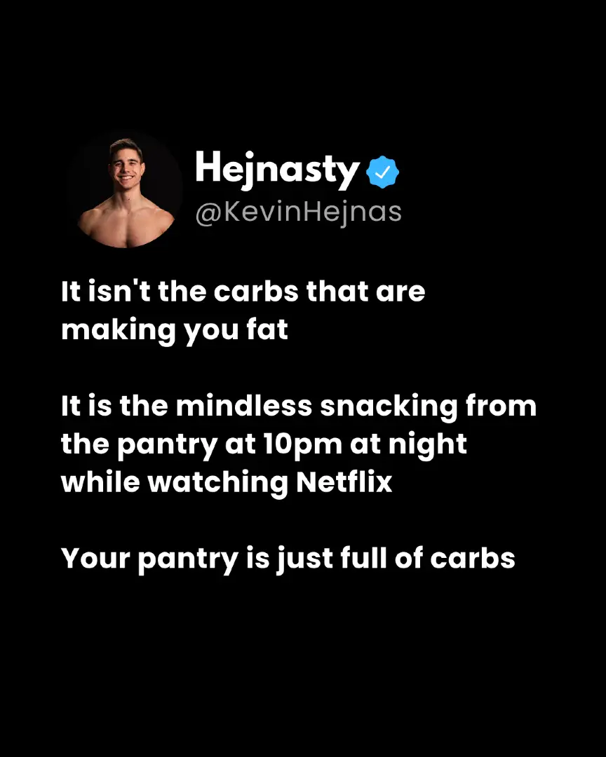 Intentional snacking 👌 Hit the link in my bio to see exactly why my coaching program could be the right fit for your hectic schedule 💪 @healthyflexprescription