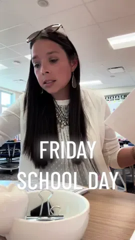 ✨Happy Friday!✨ We made it through the week, learned a ton, and had plenty of laughs along the way. Here’s to wrapping up strong and heading into the weekend ready to recharge. 💛📚✏️  #teachertok #teacherlife #firstgradeteacher #teachersoftiktok #happyfriday 