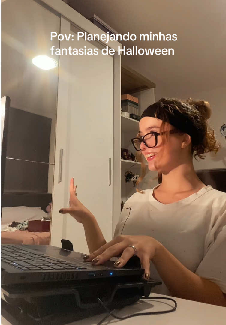 Já tenho VÁRIAS planejadas, querem ideias?? #halloween #halloweencostume #fantasiashalloween #creatorsearchinsights #fyp Zé