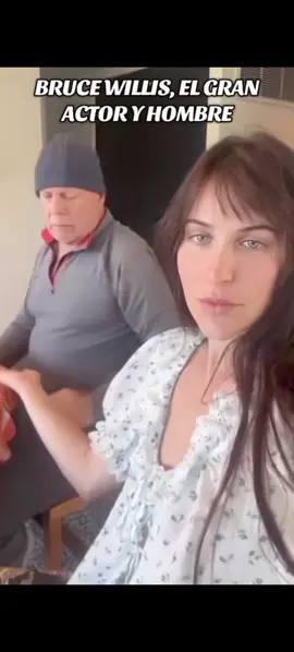 El reconocido actor fue diagnosticado con una afección neurodegenerativa y trasladado a un centro de cuidados especiales. En 2023, se hizo público el diagnóstico de demencia frontotemporal que sufre Bruce Willis, enfermedad neurodegenerativa que con el tiempo avanza. Ante ello, Bruce Willis ha sido internado en un centro de cuidados especiales debido al avance de la demencia frontotemporal que padece desde hace años. Su esposa, Emma Heming Willis, confirmó la noticia, calificándola como una de las decisiones más difíciles para la familia, y expresó que su esposo estaría más seguro y mejor atendido en este entorno especializado. 