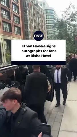 Movie star Ethan Hawke stopped outside the Bisha Hotel to sign autographs for fans earlier today. The actor is in town for #TIFF2025 🎬✨ #TIFF50 #TIFF #EthanHawke 