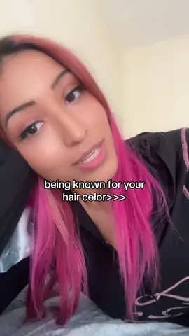 im either the girl with the pink or the girl with the blue hair #pinkhair #cute #hairinspo #relatable #fyp 