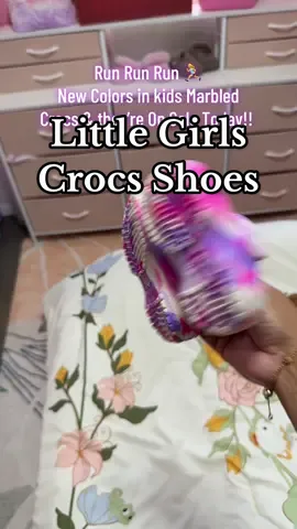 Hands down the comfiest shoes for all my kids!! @crocs #kidscrocs #toddlercrocs #toddlershoes #kidsshoes #crocs 