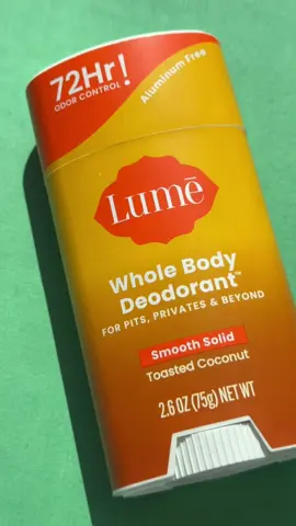 Smells like toasted coconut 🥥✨ and keeps me fresh for up to 72hrs! Aluminum-free & safe for the whole body 🙌🏼 👉 Follow for more UGC tips e ideas! #LumeDeodorant #NaturalDeodorant #AluminumFree #CoconutVibes  @Lume Deodorant 