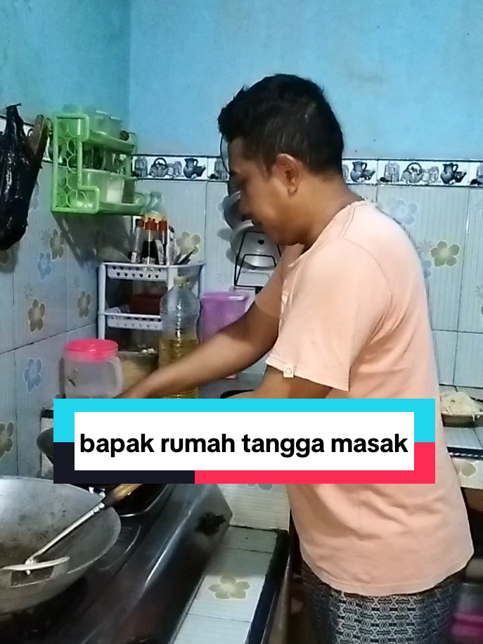 bapak rumah tangga masak 