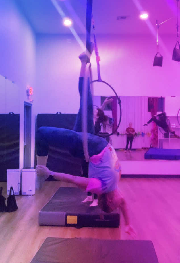 This is what (almost) 40 sounds like 🎂 #lyra #circusartist #circuslife #kpop #kpopdemonhunters 