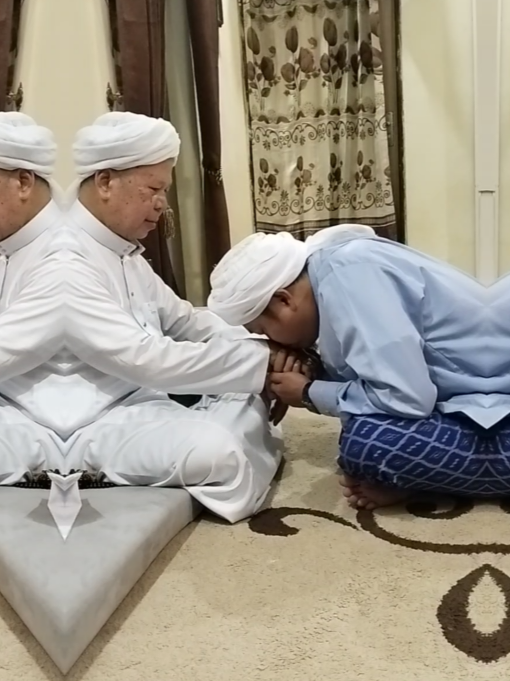 ijazah imamah Bersama Tuan guru Farid, sekumpul martapura banjar kalimantan selatan #gurusekumpulmartapura  #abahgurusekumpul  #sekumpulmartapura❤️❤️ 