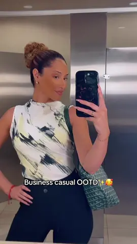 It’s Friday!!! 🥰💕✨ OOTD #fyp #fypシ #latina #fashiontiktok #fashioninspo 