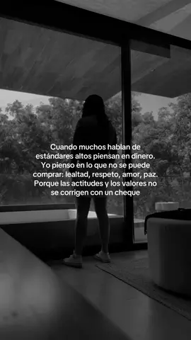 Elige lo que no se puede comprar y te sentirás completo ♥️✨ #paz #dinero #plenitud #éxito #vivir 