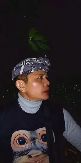 #tiktoklive #livehighlights gara gara nemu jajan bantal perut melilit sampai skrg ton  #hiburanhoror  #fypage  #fypシ゚ 