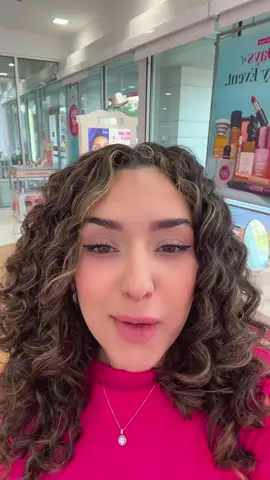 #wickerpark #wickerparkchicago Ulta Beauty at Wicker Park come and support! I’m offering brow waxing & tinting as well as lip, chin and side burn wax, if you’re booking online my name is Jacqueline! #ultabeauty #browwaxing 