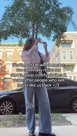 a win for sweaters and therapists everywhere 🤝 #newmusic #sadsong #fall #fitcheck 
