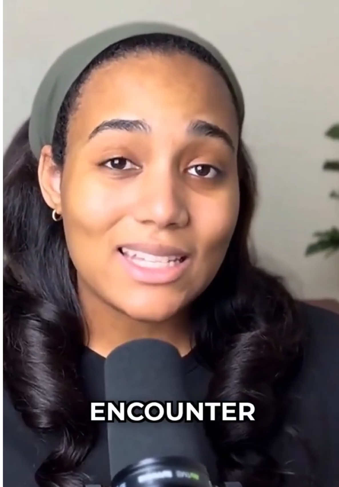 I had a face to face encounter with Jesus at 10 years old. I met Him when I needed Him the most. I want to share the beauty of this moment with you. #testimony #encounterwithgod #christiantiktok #propheticdreams #Jesus 
