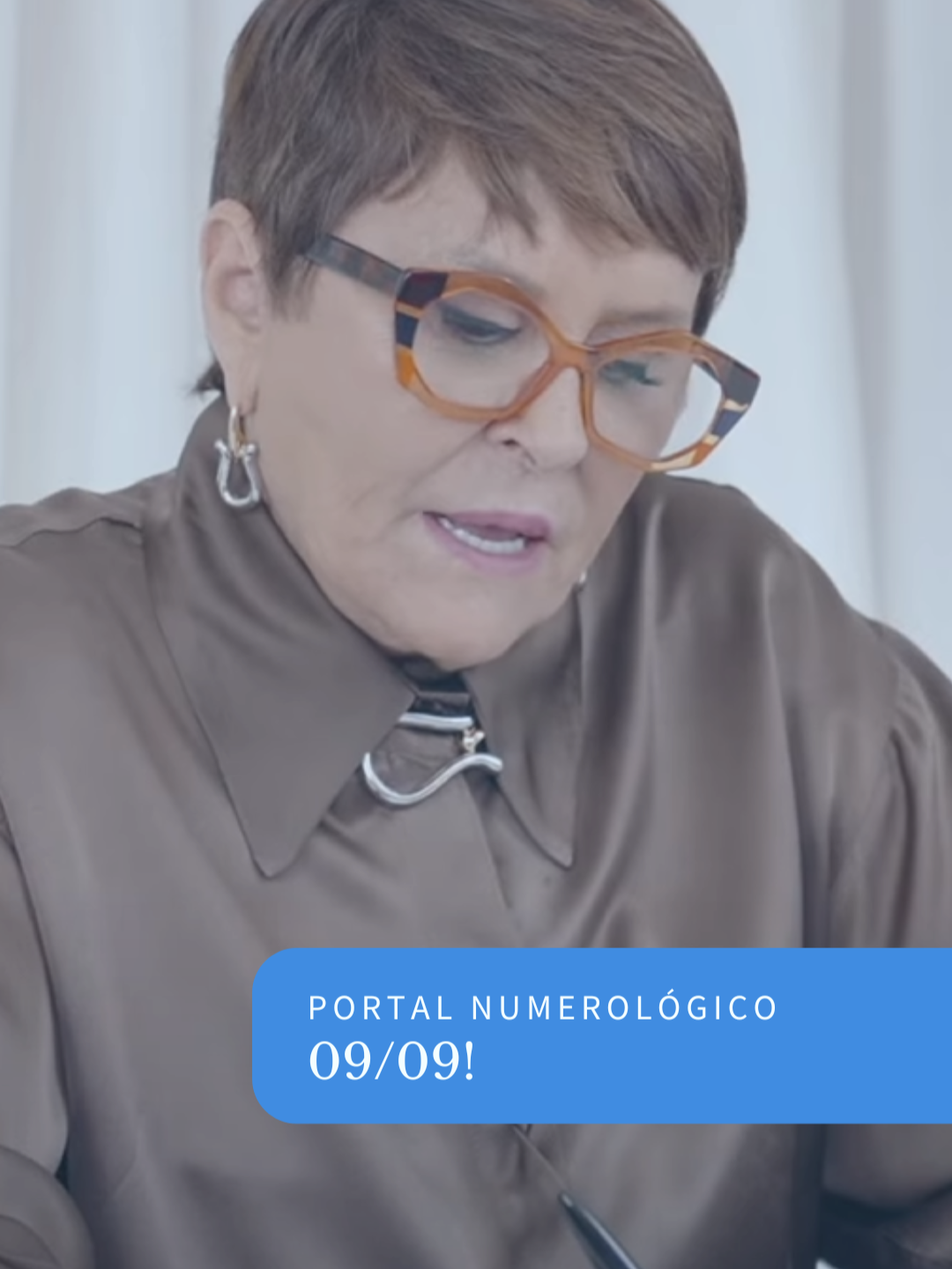 O mês de Setembro anda bem místico, hein? 🔮 Além do Eclipse Lunar de hoje, teremos também na terça-feira (09) o maravilhoso portal numerológico 09/09. Vem entender o que ele simboliza! ✨ Corte do “Previsões com Márcia Sensitiva”, do @poddelas. #tiktoker #marciasensitiva #sensemarcia #conselhos