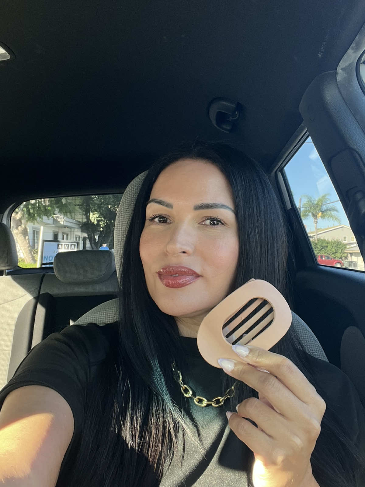 These car safe flat back hair clips in neutral colors are only $4.99 today with free shipping! Today is 9/5/2025 #HairClips #LongHair  #flathairclip #Hair #FlashSale 