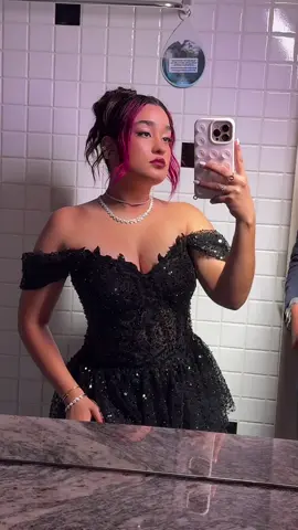 Partiu fessssta 🖤