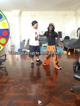 Veeze pulls up to Mafiathon day 5 🔥😳 #veeze #kaicenat #mafiathon #viral #fyp 