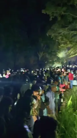 අපි ඉපදිලා තියෙන්නේ මනුස්සකමින් පිරි මිනිස්සු ඉන්න රටක බං...🥹❤️ | Alla Bus accident | Ella Wellawaya accident  #accidedente  #busaccident  #ellawellawaya  #srilanka  #fyp 