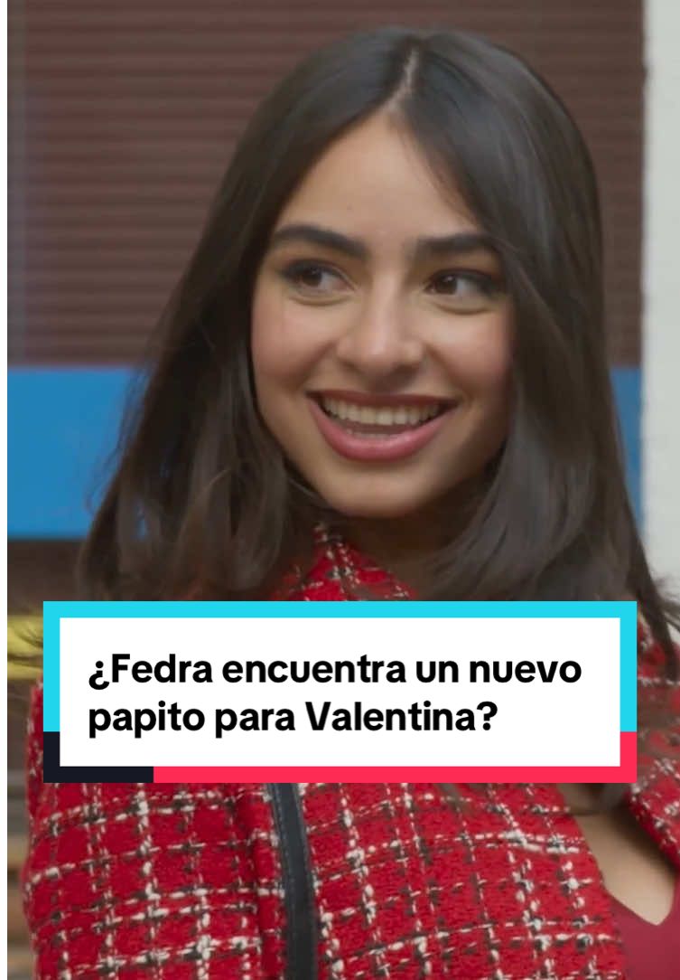 Fedra se hace pasar por Isabella para platicar con el papá de uno de los amigos de Valentina  #RegaloDeAmor 🎁  #drama #novelas #televisa