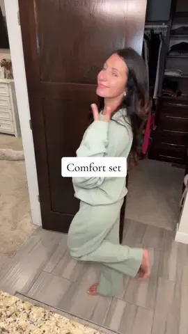 Feeling like fall and cozy COMFORT sets @Comfrt #comfort #tiktokshoprestock #tiktokshop 