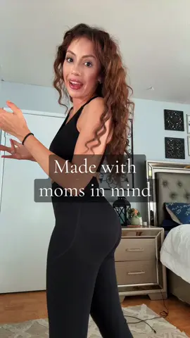 Halara made my booty look incredible! #leggings #tummycontrolleggings #tummycontrolleggingss #bootyliftleggings #highwaistedlegging 