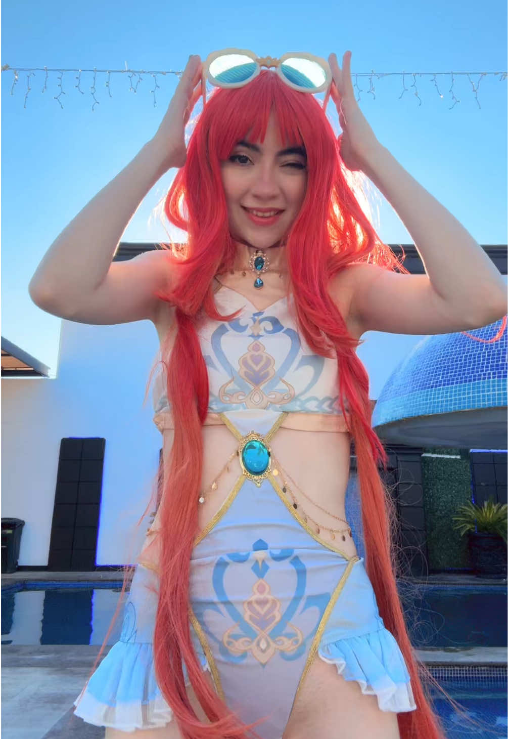 Dance with the flowers of waves🌊🌸  La minita del cosplay de nilou💖 #niloucosplay #nilou #genshimpactcosplay #nilougenshinimpact #cosplayergirl 