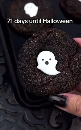 credits: @beautyanddasweetz #halloween #fyp #foryou #foryoupage #halloweencountdown 
