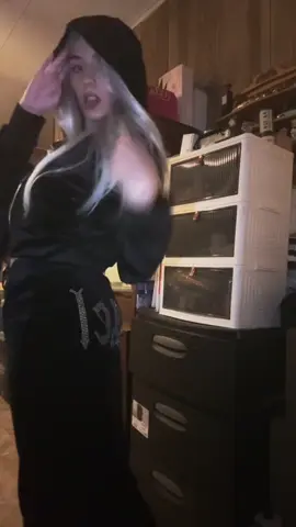 Adorable hoodie and pants set 🖤 I love that it says angel