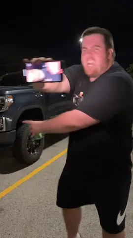 Bro is not recording him hahaha