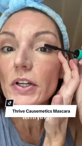There’s a reason this mascara has been a bestseller for years! It’s great for people like me that don’t want falsies. So easy to apply and doesn’t get clumpy! @Thrive Causemetics #thrivemascara #extensionmascara