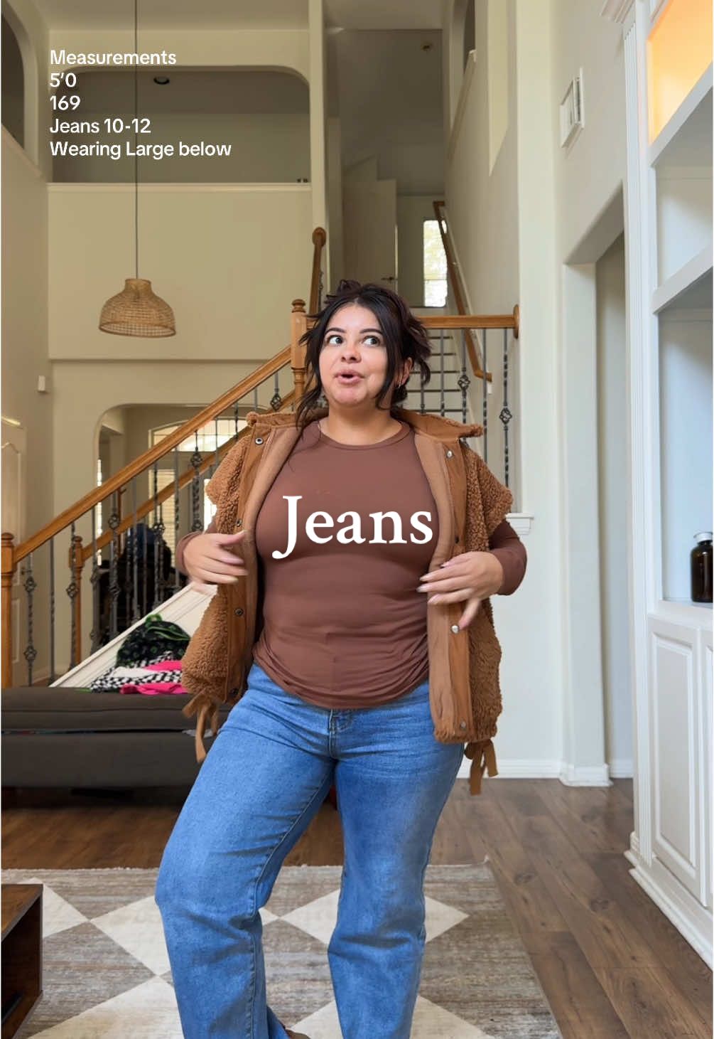 The jeans you’ll live in! The Katch Me Minimalist High-Waisted Stretchy Denim Jeans are designed to snatch your waist, lift your curves, and move with you. 🔥 Made with ultra-soft, body-hugging fabric, these jeans give you that sculpted, seamless look without sacrificing comfort. Dress them up for date night or keep it casual—either way, these are the TikTok-approved jeans you need in your wardrobe!