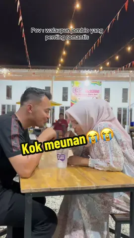 Gak naik pikir😭 Tempat favorit @ersacoffe_playkids wajib datang ya Ownernya @Erni.ersa 😍 Awak long @thepinkom @Mc_rajab_tokk 
