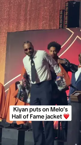 A father-son moment they will never forget 🔥 (via @NBA) #fatherson #NBA #carmeloanthony #espnsocial 