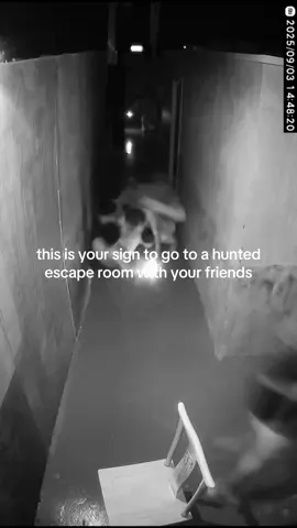 Grounded Escape Room, Orchardgateway #02-02 Near Somerset MRT@Grounded Escape Room Singapore #haunted #escaperoom #funny #scary 