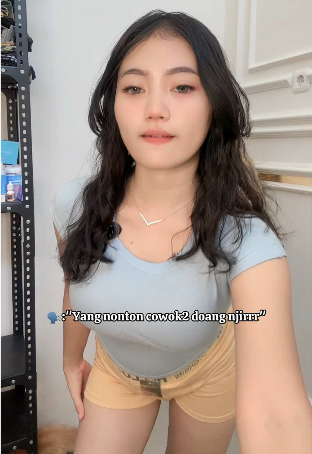 apa menariknya sih😭