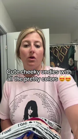 I’m just in love with all the colors 😍😍 #underwear #woman #stretch 