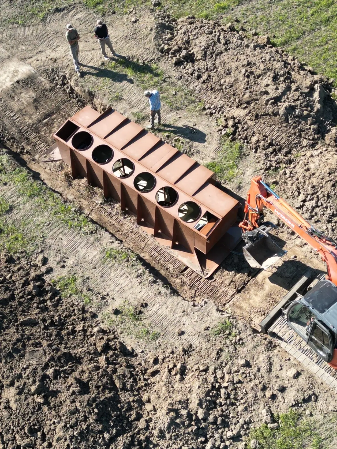 This monster of a blind coined as the ‘Cutdown’ got put in the ground this past week at our duck farm! Huge thanks to our friends @concealedcomfort for putting together these high performance and long lasting pit blinds together. We are looking forward to hunting out of our new blind this year come November 15th. Check us out on Instagram ➡️ Whitetails.Waterfowl #hunting #waterfowl #waterfowlhunting #duckhunting #whitetailsandwaterfowl 