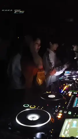 SENTAK FULL BASS 𝗡𝗥𝗢𝗧𝗢𝗞 𝗧𝗜𝗠𝗨𝗥 BASS TUMBUK 𝗗𝗲𝗼𝗻 𝗘𝘅𝗰𝗼𝘁𝗶𝗰 #deonexcotic  #sentakfullbass  #djnrotoktimur  #soundtimurgacor  #nttpride 