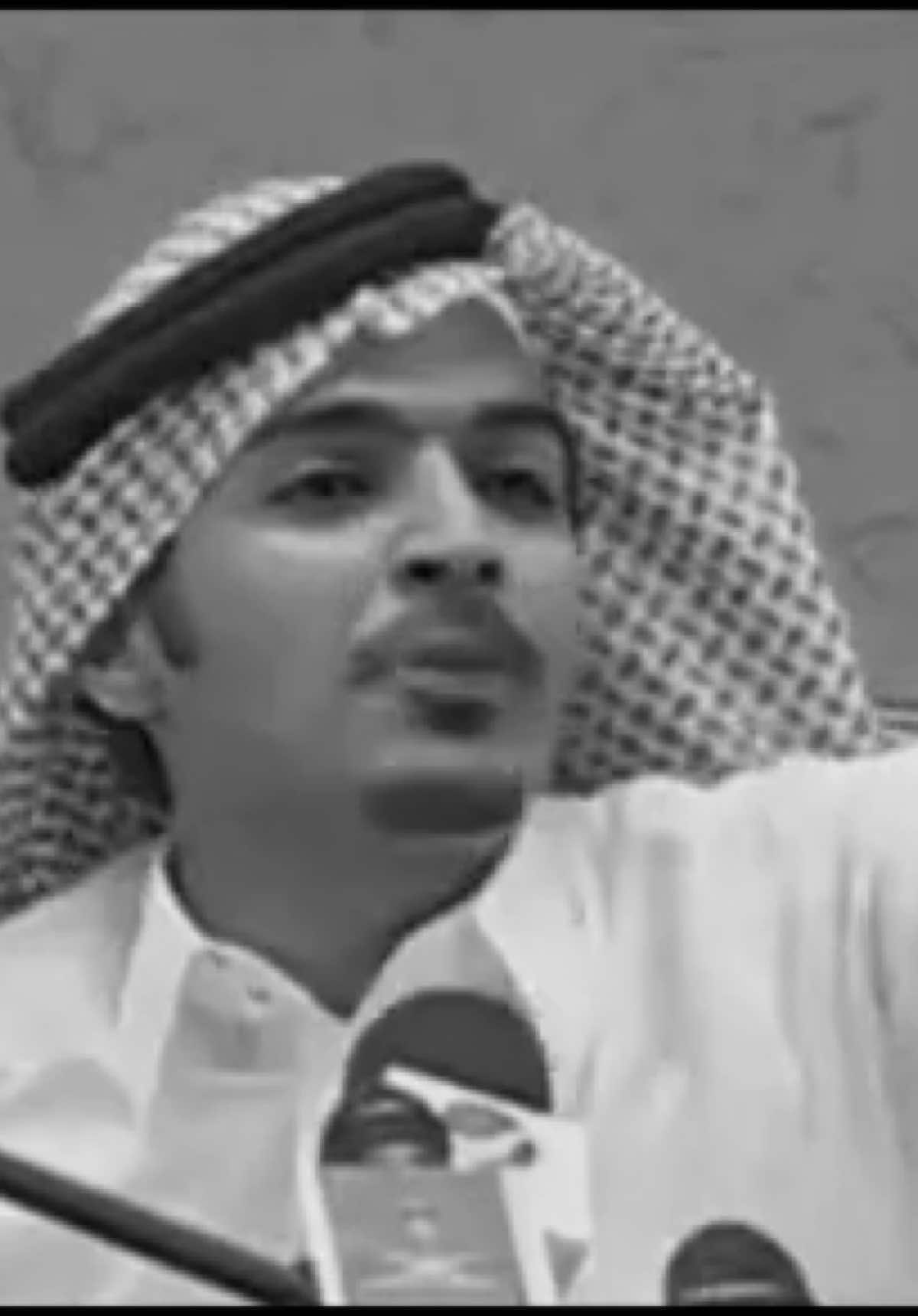 علموا راع المعارض كان يبغى الجنه لا يبيع الا الرجال وعلم الحمراني والله ان البنت والله لو تسوق بفنه ان تصير بمملكتنا ثورة الشباني وان تشن الحرب شنه ما وراها شنه وان يصير الزيت واللي يطلبن مجاني لا تقيس الدار هاذي مع ربوع فينه ولا تقارن هالشباب بواحد لبناني أبك ذولا مجرمين وعالم منجنه عشقهم لحم الجمال وطبخة الضباني - #ياسر_التويجري . #viral     #foryou 