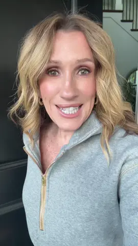 It is actually sweatshirt weather here and I am so excited! 🍂 I just got in this really cute sweatshirt. I love the gold zipper. It just really elevates the look this is perfect for football games the pumpkin patch, running errands or taking a walk. It is really nice material so soft on the inside and very affordable. A great casual look! @PrettyGarden  #sweaterweather #falloutfits #sweatshirtstyle #sweatshirts #sweatshirtsesaon 