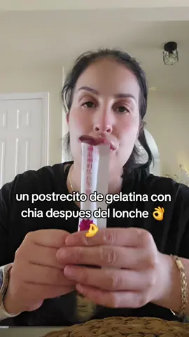 gracias a ingredientes como la Garcinia Cambogia y prebióticos que ayudan a bloquear la conversión de carbohidratos, mejoran la digestión, y promueven movimientos intestinales regulares. Además, están enriquecidas con nutrientes como el colágeno, el ácido hialurónico y la elastina, que benefician la salud de la piel. 