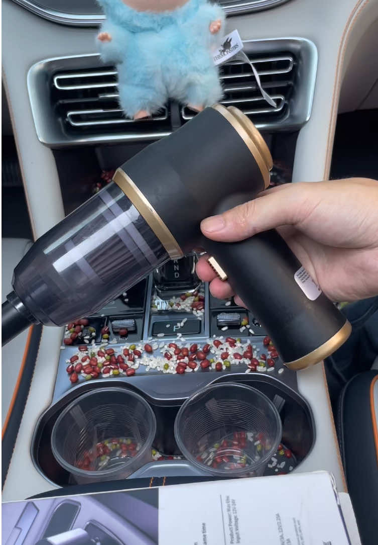 C'est le meilleur aspirateur sans fil que j'ai jamais utilisé : léger, puissant et pratique. #vacuumcleaner #carcleaning #tiktokshop #portablevacuum #aspirateur 