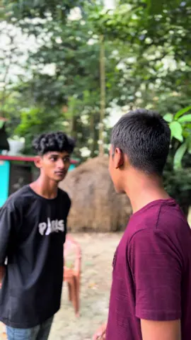 বন্ধু কে যখন বিয়াইনের  কথা বলি লে আমার বন্ধু 😅😅@SRMNAI 