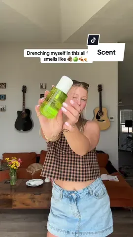 The best fall scent I’ve ever smelled #fallscent #fallvibes #fallaesthetic #applescent 
