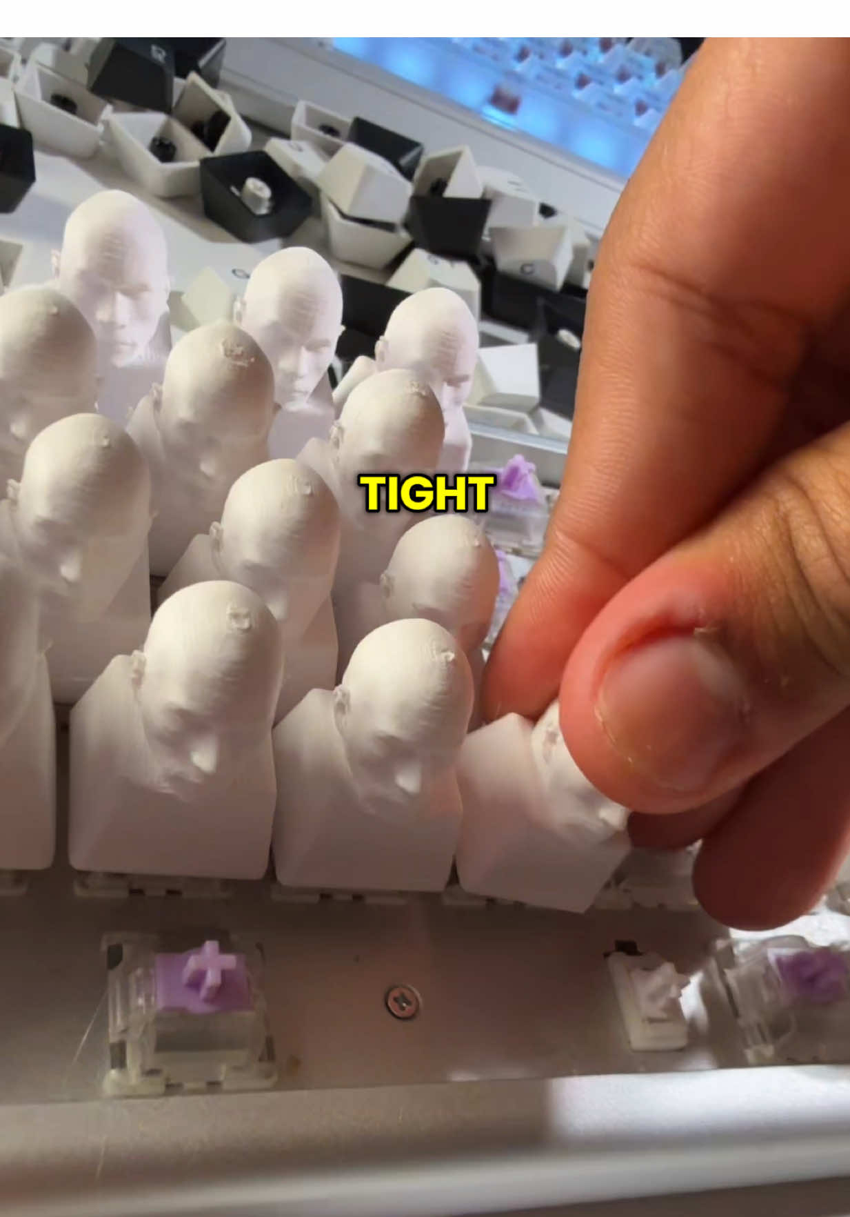 I 3D printed a whole keyboard full.. of Dwayne The Rock Johnson Keycaps #carterpcs #tech #techtok #3dprinting #gamingkeyboard 