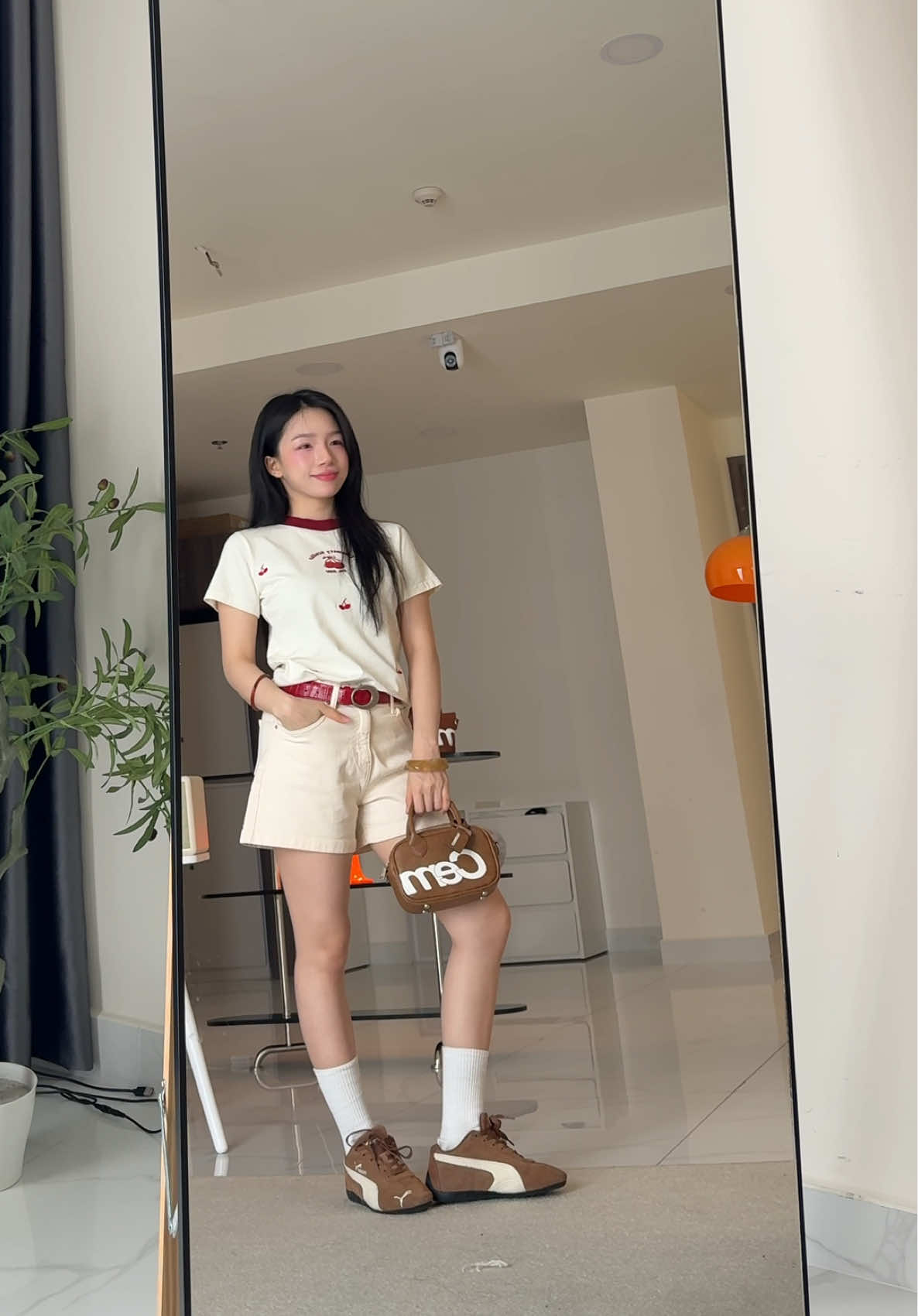 Một chút “sweet” cho ngày thứ 7🍒 #cemmery #phoido #OOTD #outfit #babytee 