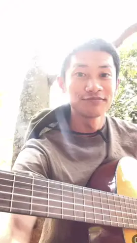 🤦‍♀️ ảnh chọn chỗ đờn hát hoang dã qá #nguyenhung 