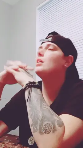 #fyp #lesbiansoftiktok #bye #stepitup #trending 