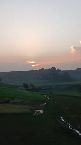 ትርፍ ይዠ ላላርስ ወደ ኋላ #ኦርቶዶክስ_ተዋህዶ_መዝሙር #መዝሙር_ዘኦርቶዶክስ_ተዋህዶ #ኦርቶዶክስ_ተዋህዶ_ፀንታ_ለዘለዓለም_ትኑር 