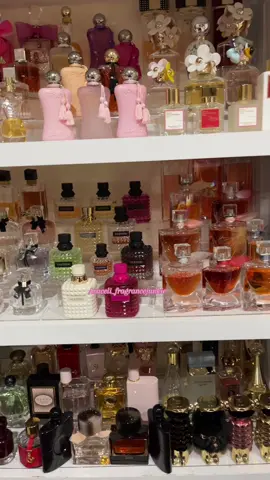 Cada que te acuerdes de mi cómprale uno de mis favoritos perfumes 🥰🩷 #quericotuperfume #perfumetiktok #perfumetok #carolinaherrera #valentinoborninroma 